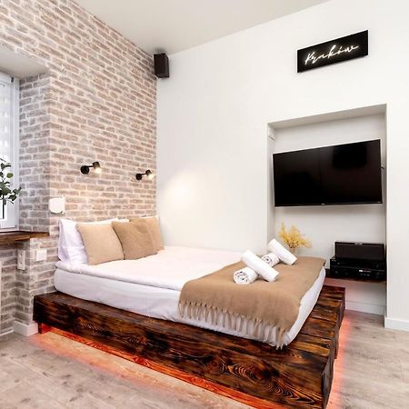 Wow Apartment By Cozyplace คราคูฟ ภายนอก รูปภาพ
