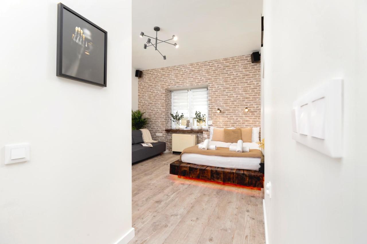 Wow Apartment By Cozyplace คราคูฟ ภายนอก รูปภาพ
